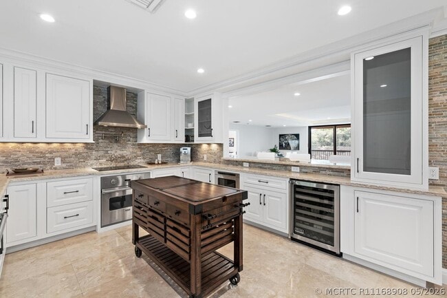 Building Photo - 2785 Polo Island Dr