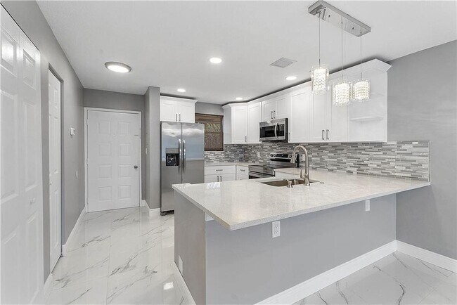 Building Photo - 11477 NW 39th Ct