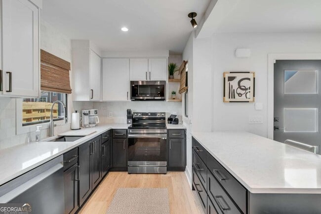 Building Photo - 775 Bradford St NW