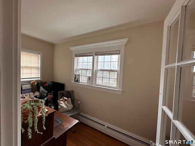 Building Photo - 84 Clark St