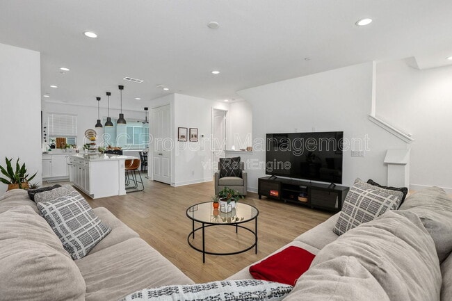 Building Photo - 2215 S Cordon Gln