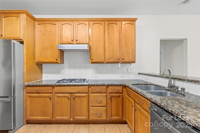 Building Photo - 10223 Kelso Ct