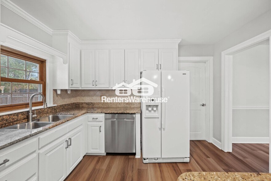 Building Photo - 3217 Foxgrove Ln