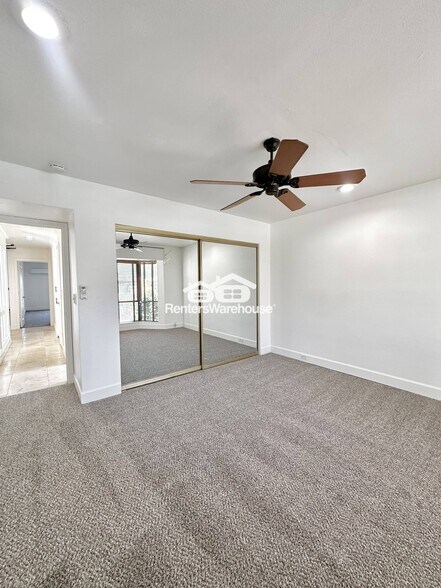Building Photo - 7721 N 17th Pl