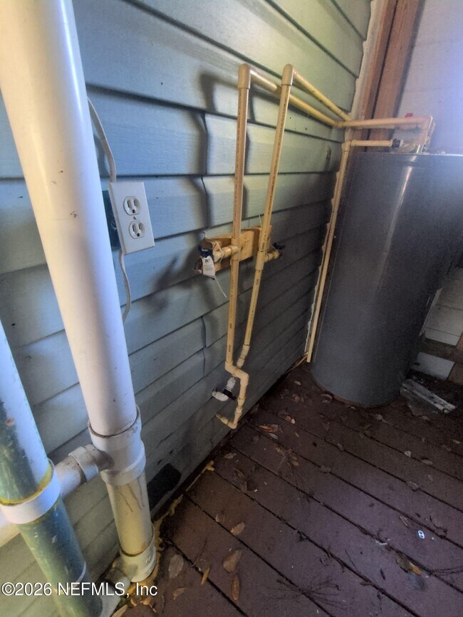 Building Photo - 2092 Benedict Rd