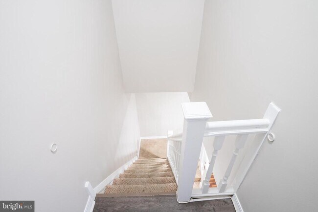 Building Photo - 1745 N 60th St