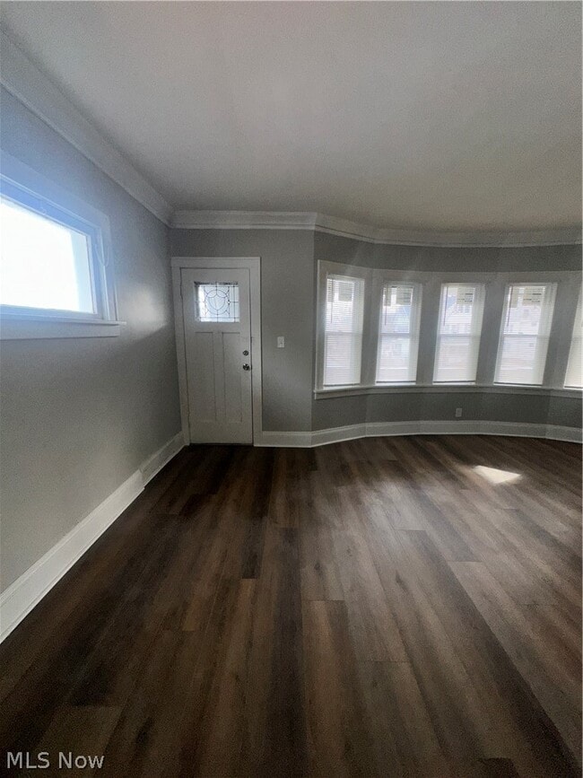 Building Photo - 1842 Colonnade Rd