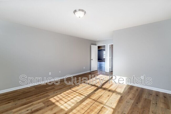 Building Photo - 164 Solstice Dr