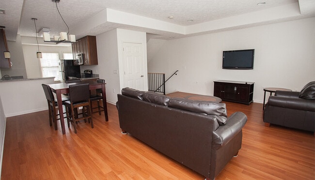 Building Photo - 2111 Purple and Gold Way