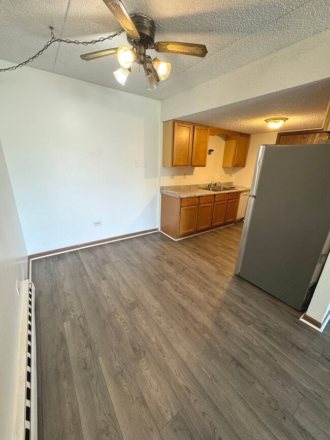 Building Photo - 7435 Tiffany Dr