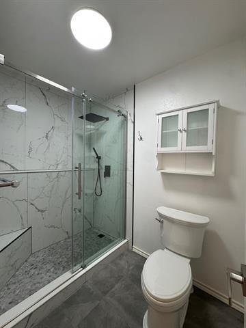 Building Photo - 4422 Westdale Ct