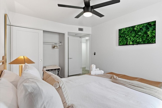 Building Photo - 4308 N Parkway Ave