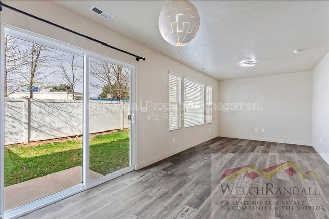 Building Photo - 1140 Seraphim Ct