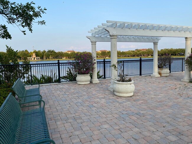 Building Photo - 8134 Bautista Way