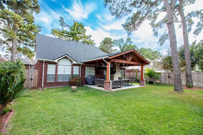 Building Photo - 7911 Hidden Oaks Ln