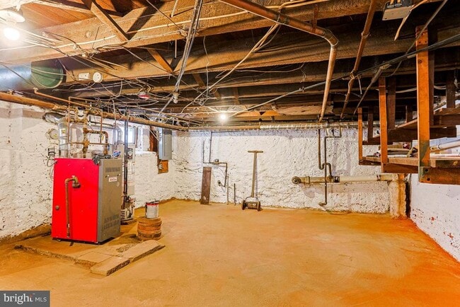 Building Photo - 349 S Springfield Rd