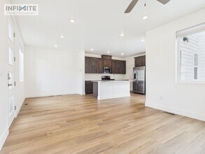 Building Photo - 4814 Briarwood Ln