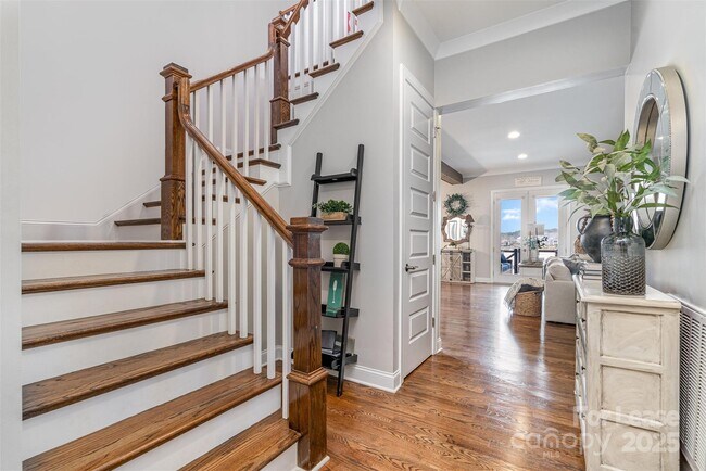 Building Photo - 112 Sisters Cove Ct