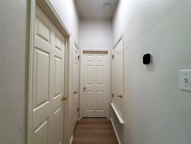 Building Photo - 6708 Bancroft Woods Dr