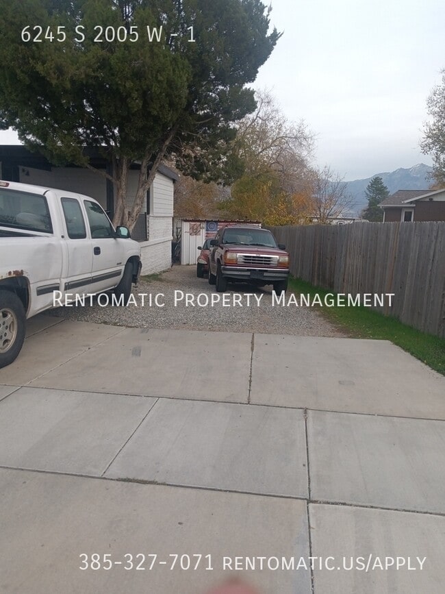 Building Photo - 6245 Margray Dr