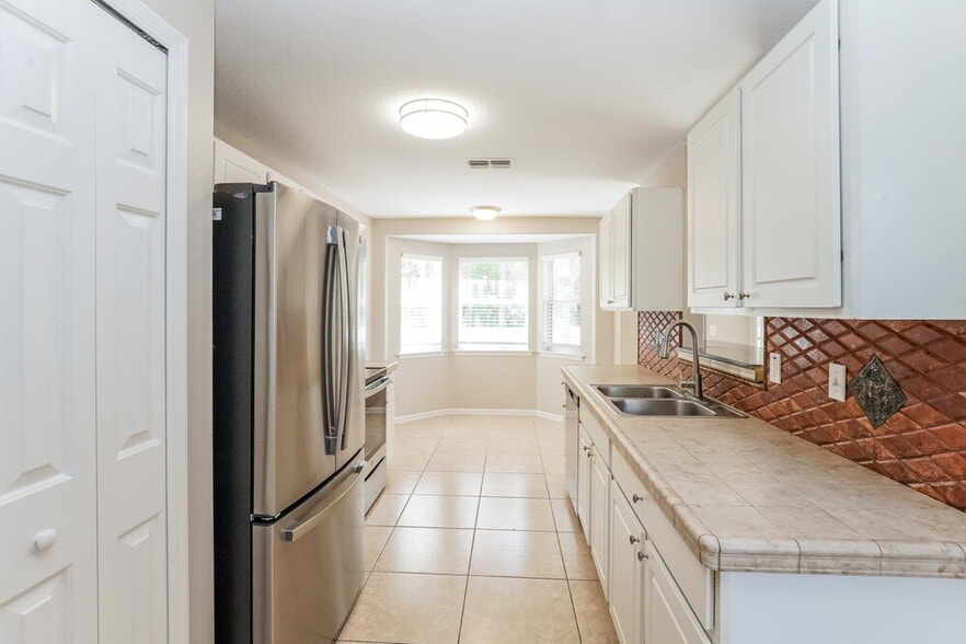 Building Photo - 39 Peterlee Ct