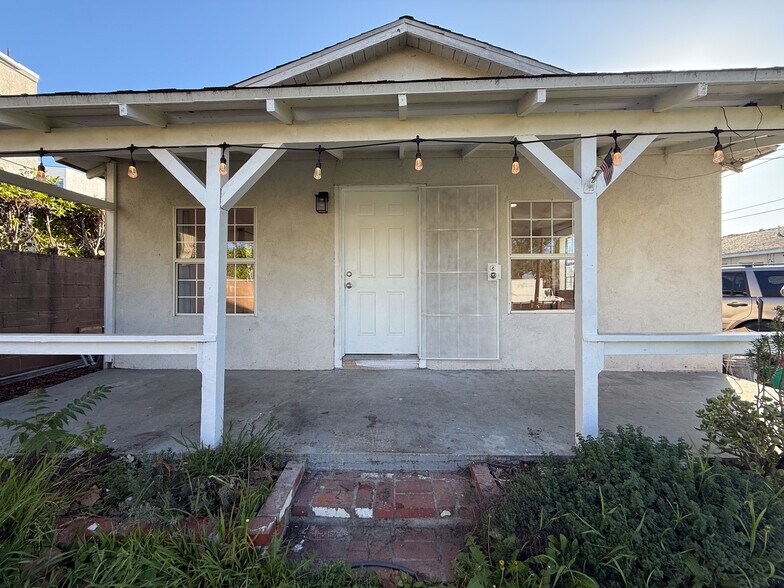 Building Photo - 6054 Colfax Ave