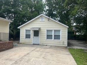 Building Photo - Available now. WATER & SEWER INCLUDED! Gre...