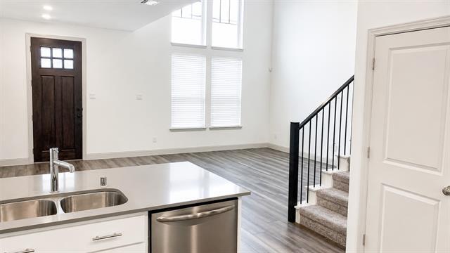 Building Photo - 11402 Sugarlands Dr