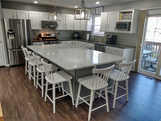 Primary Photo - 6616 Castle Bar Ct