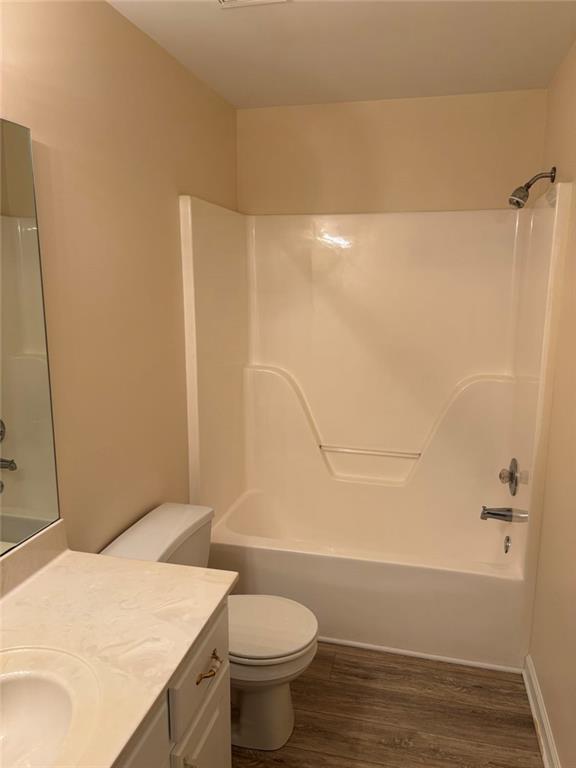 Building Photo - 220 Cross Creek Dr