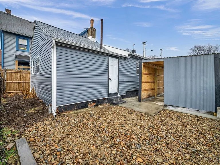 Building Photo - 2160 Fulton Rd
