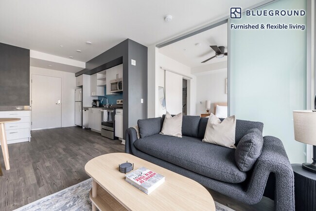 Building Photo - 15301 NE Turing St