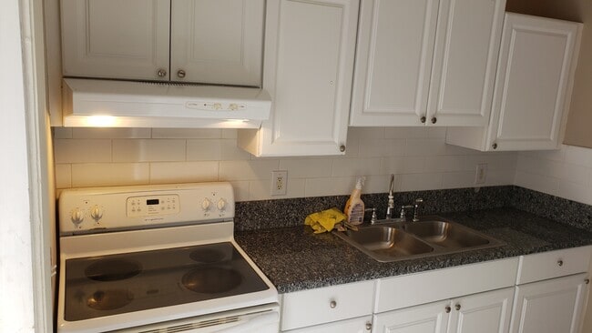 Building Photo - 1309 Union St