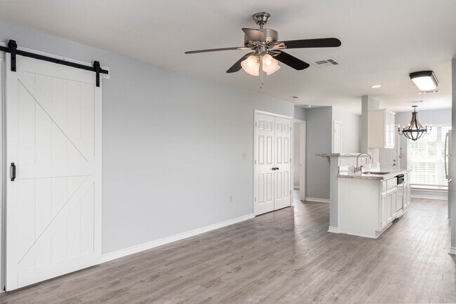 Building Photo - College Station home with stalls and arena on site!