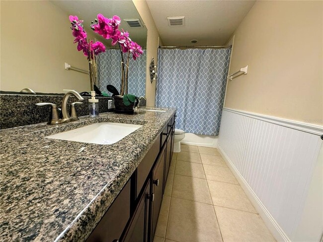 Building Photo - 2468 Whittler Br