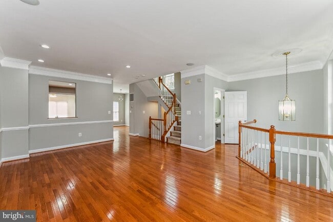 Building Photo - 4273 Upper Park Dr