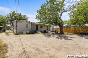 Building Photo - 1119 Fenfield Ave