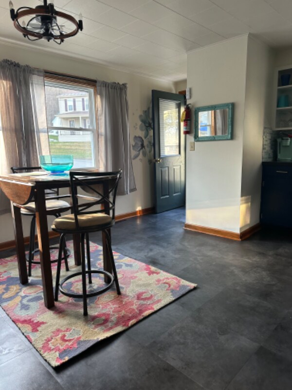 Building Photo - 2 John St