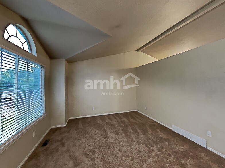 Building Photo - 4539 W 6130 S