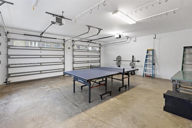 Building Photo - 14850 Old Cutler Rd