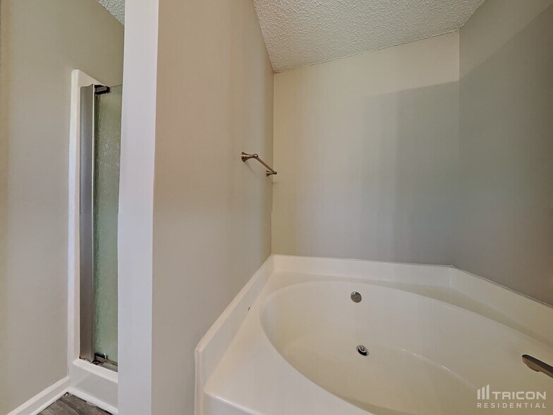 Building Photo - 5243 Moonlight Trail SW