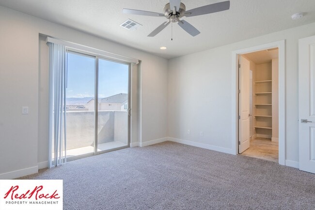 Building Photo - Hurricane Valley 3 Bedroom Townhome