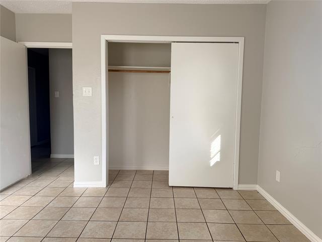 Building Photo - 4103 Altamesa Blvd