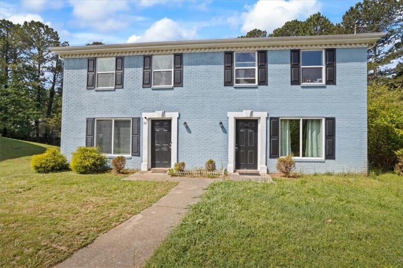 Primary Photo - 391 Charter Ct