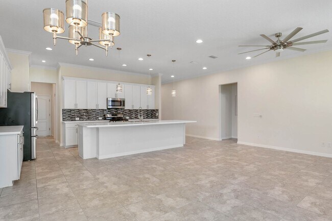 Building Photo - 4 bedroom in Apopka available now!