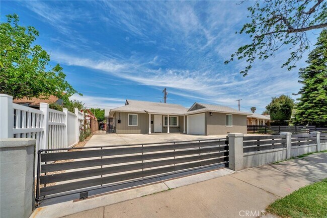 Primary Photo - 17609 Covello St