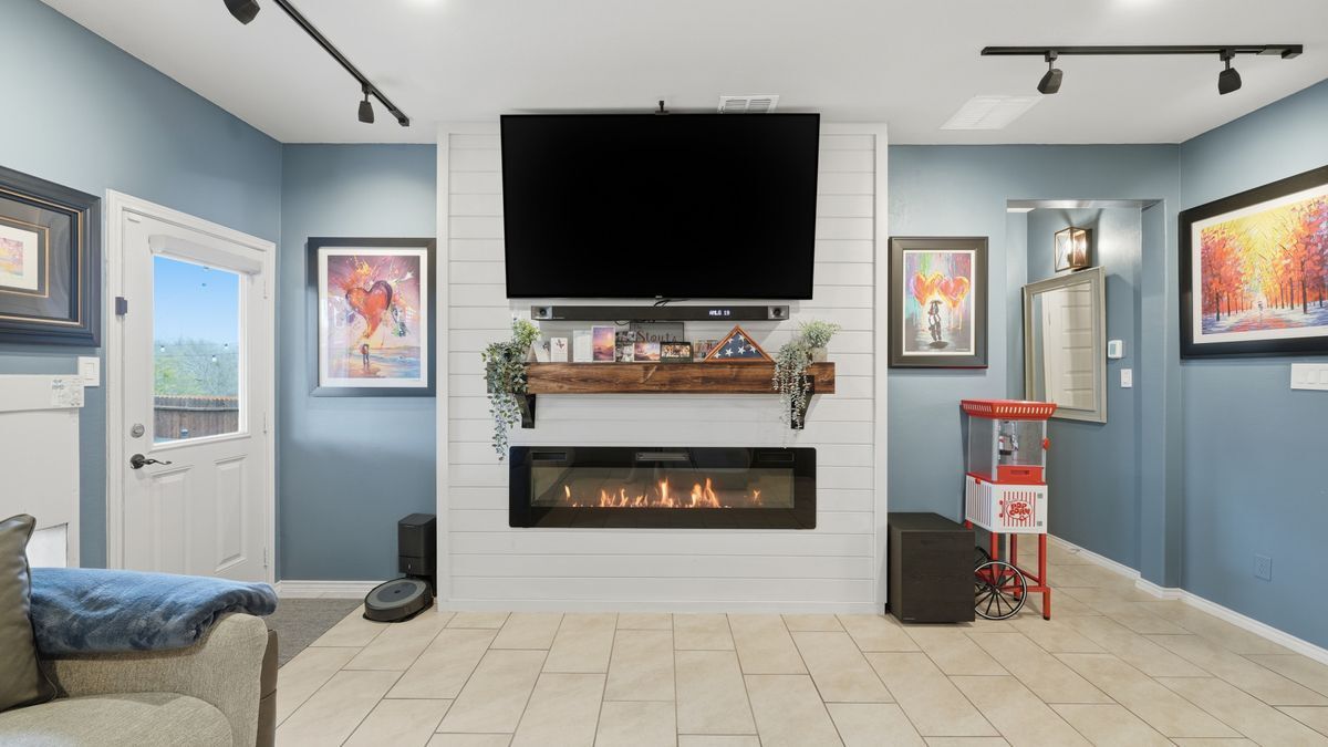 Building Photo - 2011 Sisyphus Vw