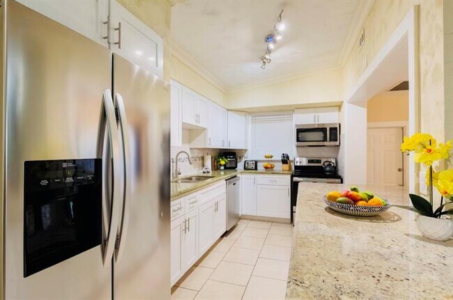 Building Photo - 279 Hach Ln