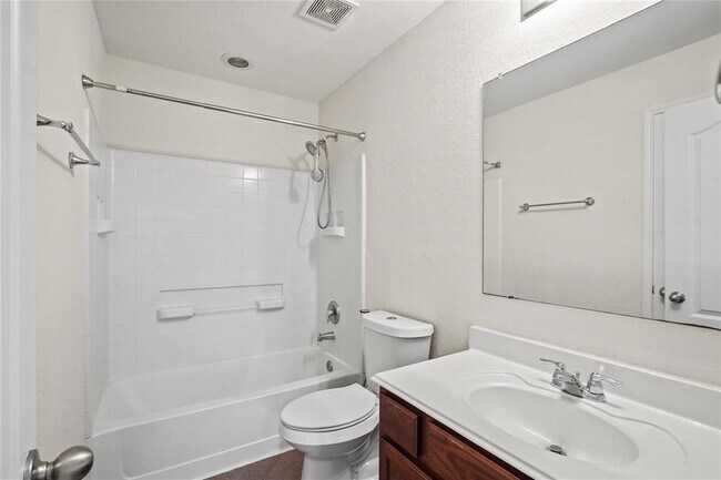 Building Photo - 25810 Westbourne Dr