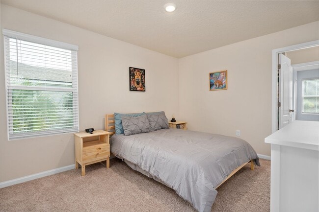 Building Photo - 237 Aralia Ln